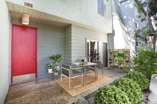 apt-b16-3102 Eisenhauer Rd, San Antonio, TX, 78209-3504 | Card Image