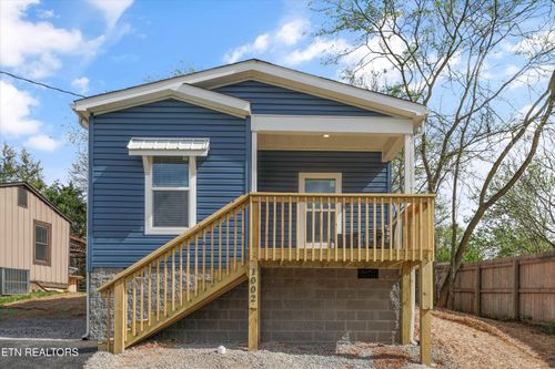 1002 Mynders Ave, Maryville, TN, 37801-4526 | Card Image