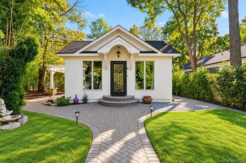 48 N Country Road, Brookhaven, NY, 11786 | Card Image