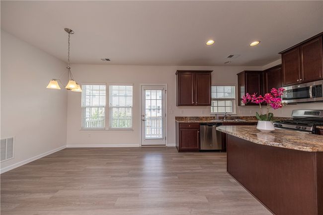 2801 Pointe View Dr, Townhouse with 3 bedrooms, 3 bathrooms and 2 parking in Mars PA | Image 11