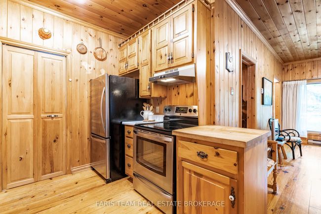 80 E Beach Rd, House other with 4 bedrooms, 2 bathrooms and 3 parking in Tiny ON | Image 6