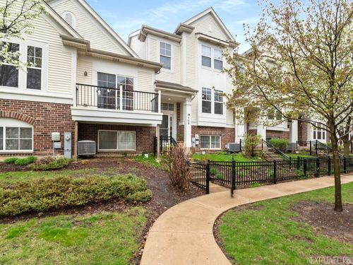 508 Grosvenor Ln, Aurora, IL, 60504-4410 | Card Image