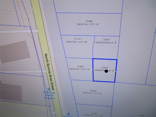 320 N Bonnie Brae St, Denton, TX, 76201-3728 | Card Image