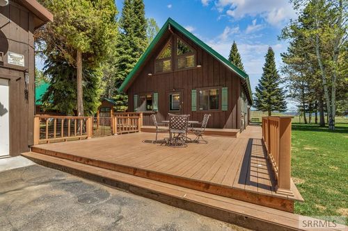4013 Muskrat, Island Park, ID, 83429-5012 | Card Image