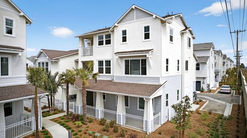 103-2364 Haley Point Dr, VENTURA, CA, 93003-4592 | Card Image