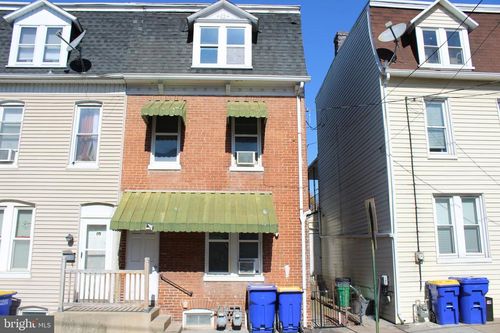 2nd-floor-103 W 6th Ave, YORK, PA, 17404-2020 | Card Image