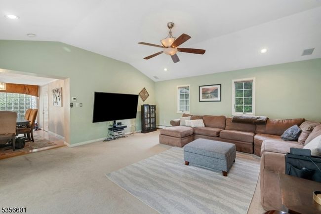 61 Fieldcrest Rd, House other with 5 bedrooms, 3 bathrooms and null parking in Parsippany NJ | Image 17