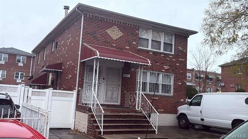 apt-2-8830 Pontiac St, Queens Village, NY, 11427-2751 | Card Image