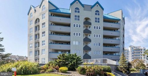 3-c-300 Ocean Ave. N, Long Branch, NJ, 07740 | Card Image