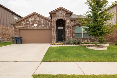 15712 Buffalo Nickel Dr, Fort Worth, TX, 76177-2277 | Card Image
