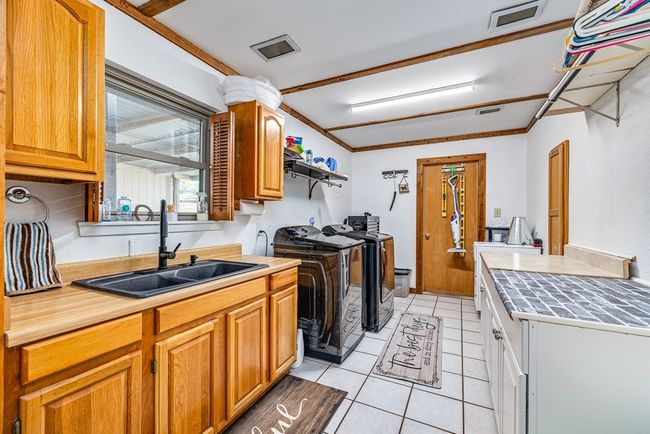 12326 E Veribest Rd, House other with 4 bedrooms, 4 bathrooms and 2 parking in Miles TX | Image 29