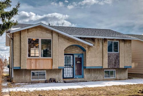 147 Rundlecairn Road Ne, Home with 5 bedrooms, 2 bathrooms and null parking in Calgary AB | Card Image