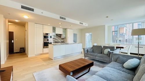206-2565 Maple St, Vancouver, BC, V6J0C8 | Card Image