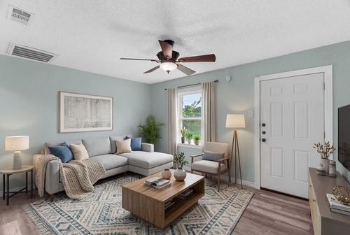 2512 Rainey St, Greenville, TX, 75401-3633 | Card Image