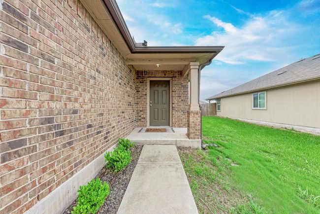 233 Wallops, House other with 4 bedrooms, 2 bathrooms and 2 parking in Kyle TX | Image 4