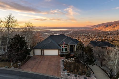 3252 Sunset Hollow Dr, Bountiful, UT, 84010-3213 | Card Image