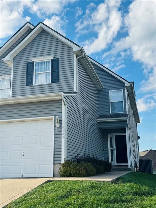 4425 Ne 83rd Ter, Kansas City, MO, 64119-7613 | Card Image