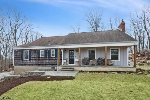 13 Forest View Dr, Long Valley, NJ, 07853-3110 | Card Image