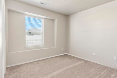 7925 E Bunker Hill St., Home with 3 bedrooms, 2 bathrooms and 3 parking in Nampa ID | Image 3