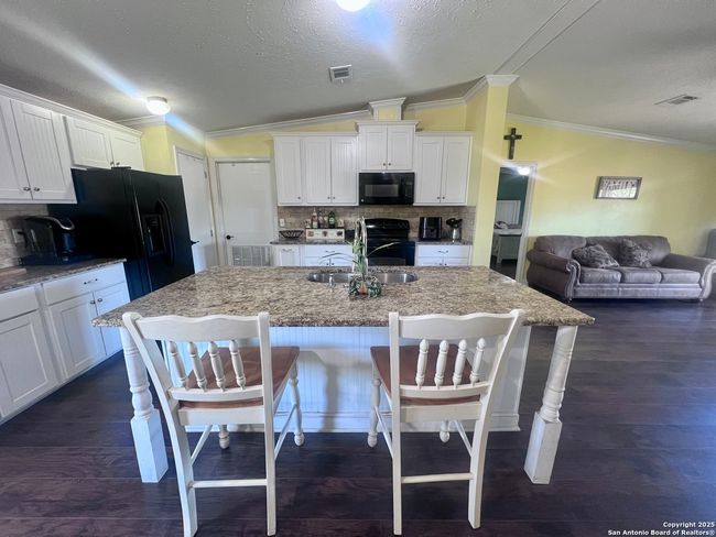 8990 Fm 2146, House other with 4 bedrooms, 2 bathrooms and null parking in Jourdanton TX | Image 10