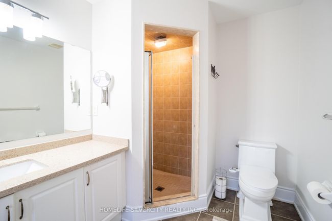 40 Darren Rd, House other with 6 bedrooms, 6 bathrooms and 5 parking in Brampton ON | Image 37