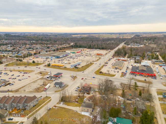 138 45th St N, House other with 4 bedrooms, 3 bathrooms and 8 parking in Wasaga Beach ON | Image 38