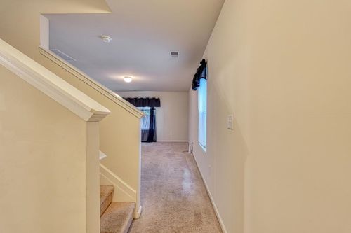 423 Promised Land Dr, Spartanburg, SC, 29306-5702 | Card Image