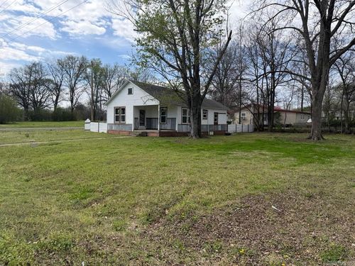 107 S Oak St, Perryville, AR, 72126-9792 | Card Image