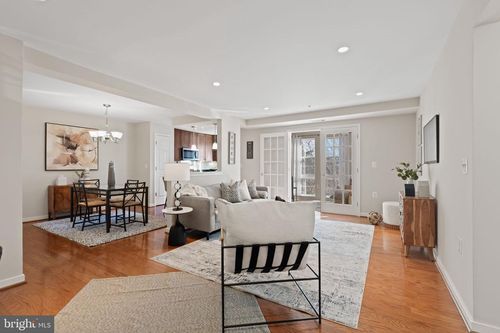 unit-303-4065 S Four Mile Run Dr, ARLINGTON, VA, 22204-5610 | Card Image