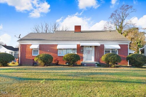 1308 W Main St, Williamston, NC, 27892-1424 | Card Image