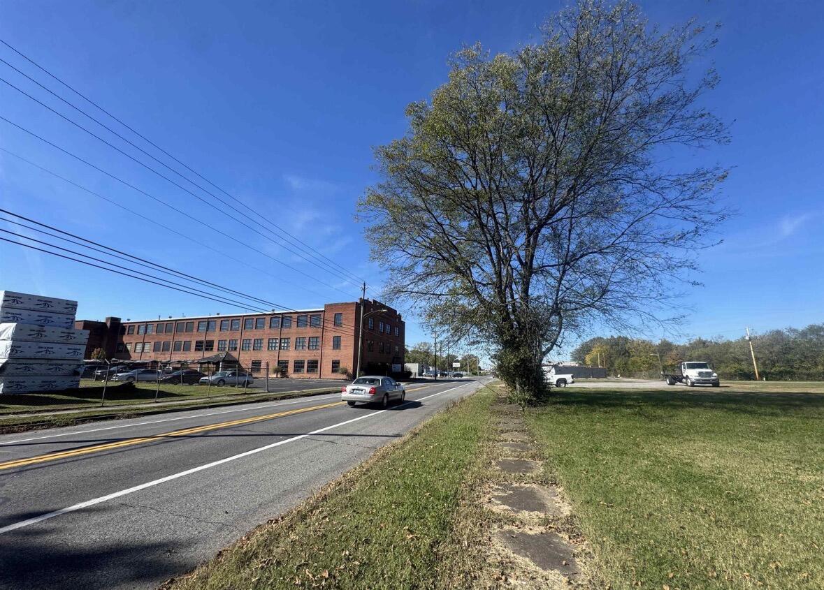Land in Paducah