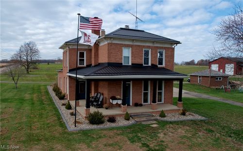 4655 Dundee Strasburg Road Nw, Strasburg, OH, 44680 | Card Image