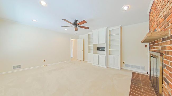 13-Living Room (61) | Image 13