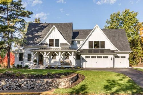 105 Walker Ave N, Wayzata, MN, 55391-1045 | Card Image