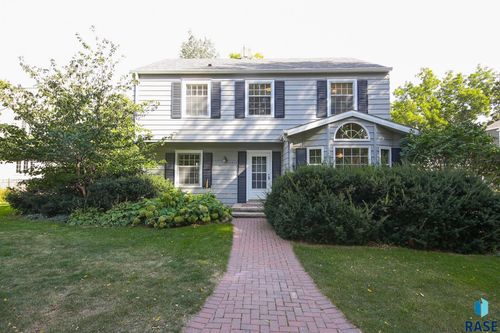 2212 S Main Ave Avenue, Sioux Falls, SD, 57105 | Card Image