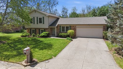 8768 Meadowridge Ln, Indianapolis, IN, 46217-4837 | Card Image