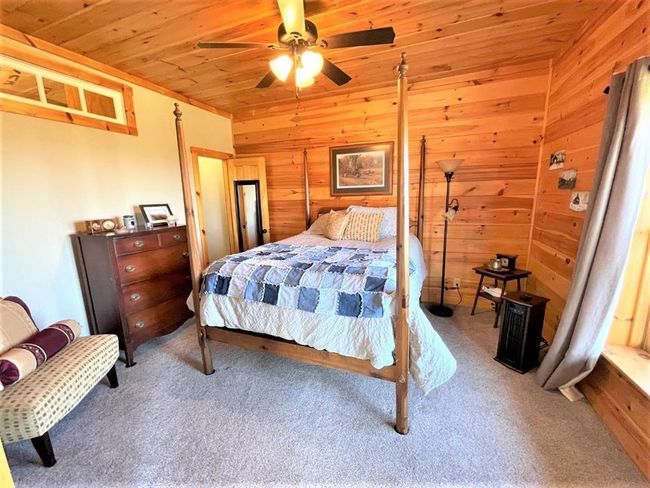 198 F S T Ln, House other with 3 bedrooms, 3 bathrooms and null parking in Fancy Gap VA | Image 31