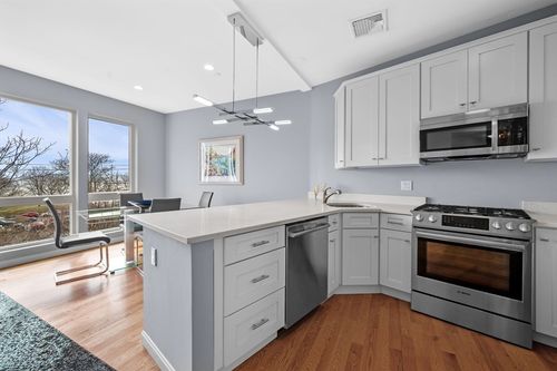 unit-3b-172 Kimball Ave, Revere, MA, 02151-2724 | Card Image