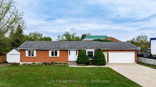 486 Havelock St, Lucknow, ON, N0G2H0 | Card Image