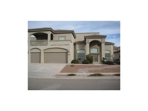 6368 Franklin Crest Dr, El Paso, TX, 79912-8152 | Card Image
