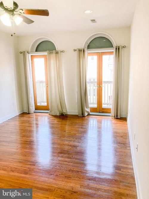 3-608 S Hancock St, PHILADELPHIA, PA, 19147-2457 | Card Image