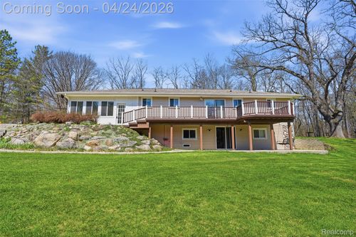 5074 Perryville Rd, Holly, MI, 48442-9408 | Card Image