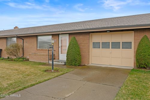 3804 Mavis Ave, Yakima, WA, 98902-2249 | Card Image
