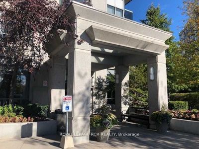 PH201 - 35 Finch Ave E, Condo with 2 bedrooms, 2 bathrooms and 1 parking in North York ON | Image 2