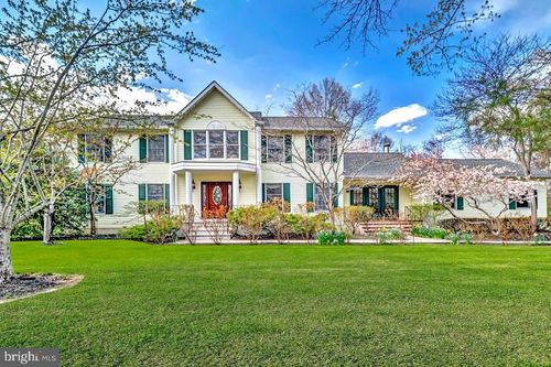 8 Coventry Ln, HOPEWELL, NJ, 08525-1214 | Card Image