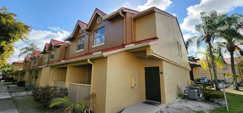 apt-p-18352 Nw 68th Ave, Hialeah, FL, 33015-3438 | Card Image