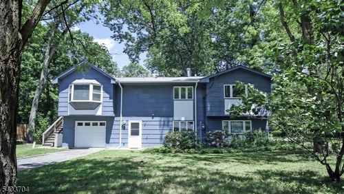 3 Canfield St, Stanhope, NJ, 07874-2218 | Card Image