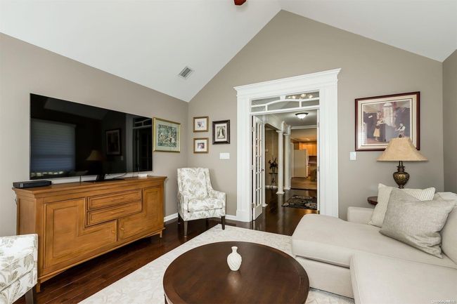 136 Mccarthy Ln, House other with 3 bedrooms, 2 bathrooms and null parking in Great River NY | Image 6