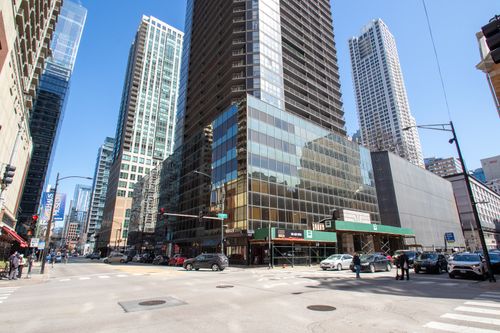 apt-2808-10 E Ontario St, Chicago, IL, 60611-4772 | Card Image