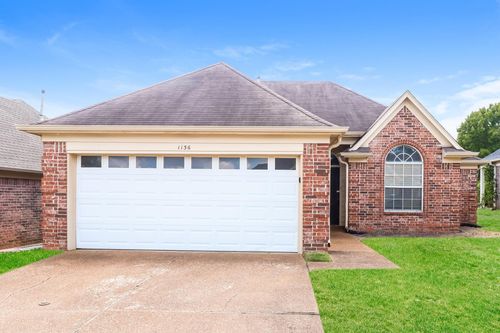 1136 Breezy Valley Dr, Cordova, TN, 38018-6667 | Card Image